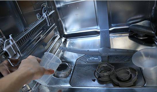 【实用】洗碗机常见故障,解决方案来咯