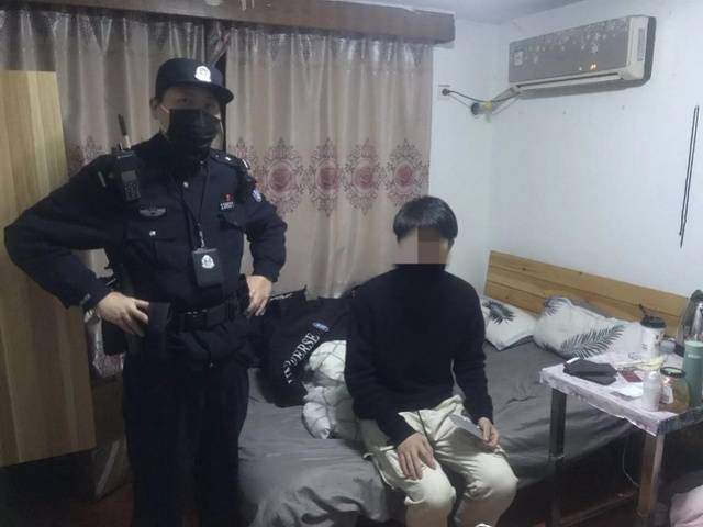 男子微信朋友圈卖口罩收款后拉黑对方,深圳协助杭州警方抓获嫌犯