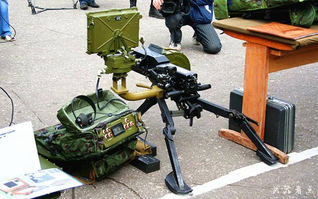 军事丨俄ags-17自动榴弹发射器,改进型采用电动遥控击发机构