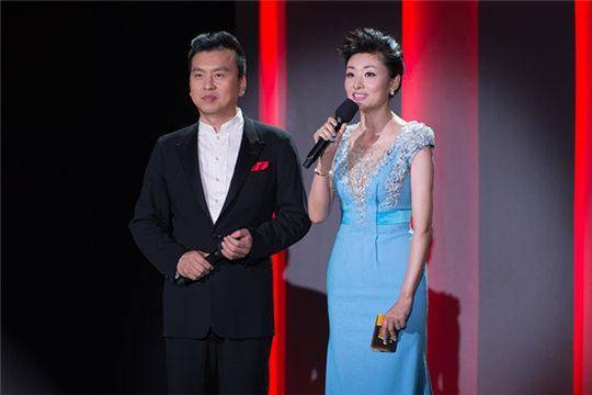 32年7届主持人大赛,获奖主持人除了鞠萍,撒贝宁还有陆川妻子!