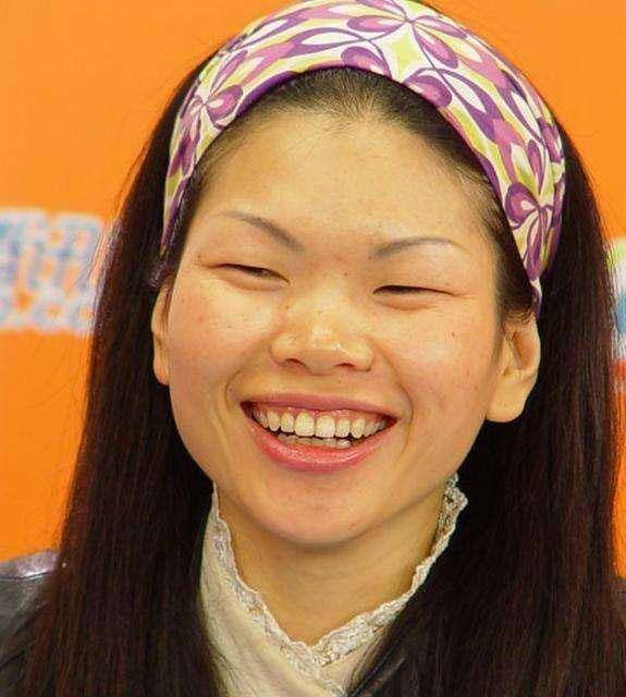 她是中国"第一丑模",比刘雯成名还早,如今身价过亿成业界标杆