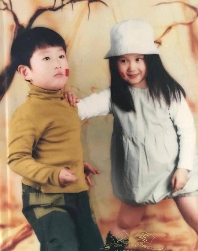 赵一楠售楼处被偶遇,身材发福,被笑称为"胖版张翰"
