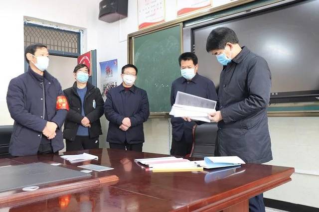 刘现营调研县直学校疫情防控和"空中课堂"