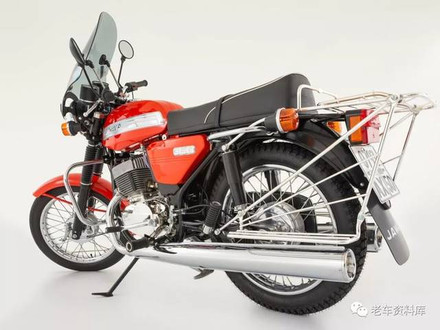 细品一辆1986年捷克斯洛伐克制造的jawa 350摩托车