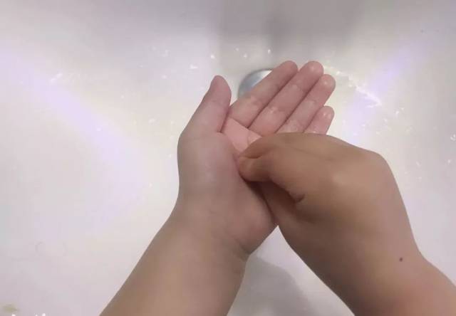 左手摸右手 搜狐网