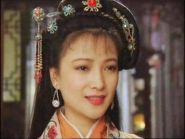 原创唯一演遍"四大名著"的何晴,和许亚军离婚,得脑瘤后怎么样了?