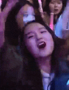 原创搞笑gif:姑娘,我已经今天没有吃东西了