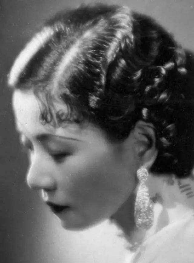 一代名伶阮玲玉25岁自杀:死于流言,毁于情人,轰动整个上海滩