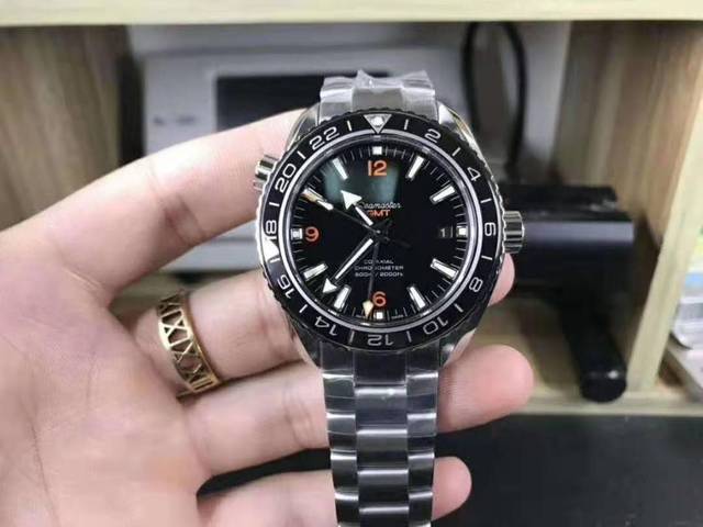 深度评测丨欧米茄海马600gmt腕表详解和使用方法