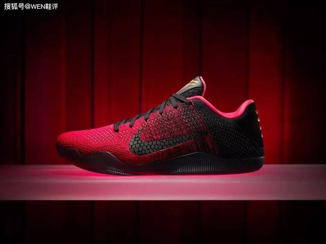 kobe 11的首发配色名字就叫做"阿喀琉斯之踵",这表达了虽然科比伤痕