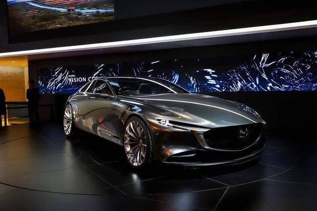 此外,马自达在2017年曾发布了一款概念车vision coupe,也有可能会
