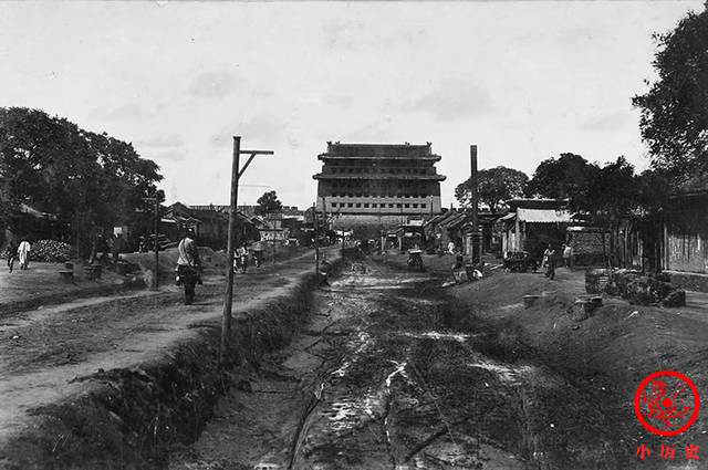 1900年,北京内城阜成门.