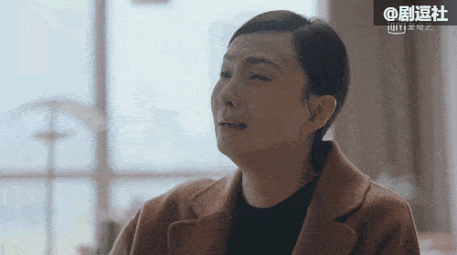 自己累死累活自我牺牲自我感动,然后孩子一旦没有达到自己想要的样子