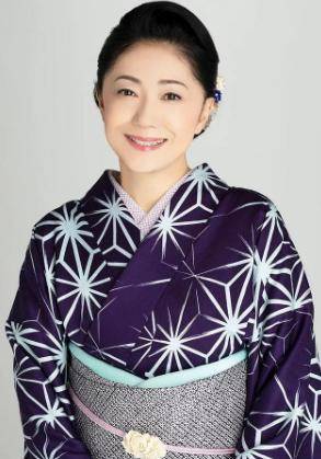 石原里美惊喜现身东京奥运会火炬传递彩排,元