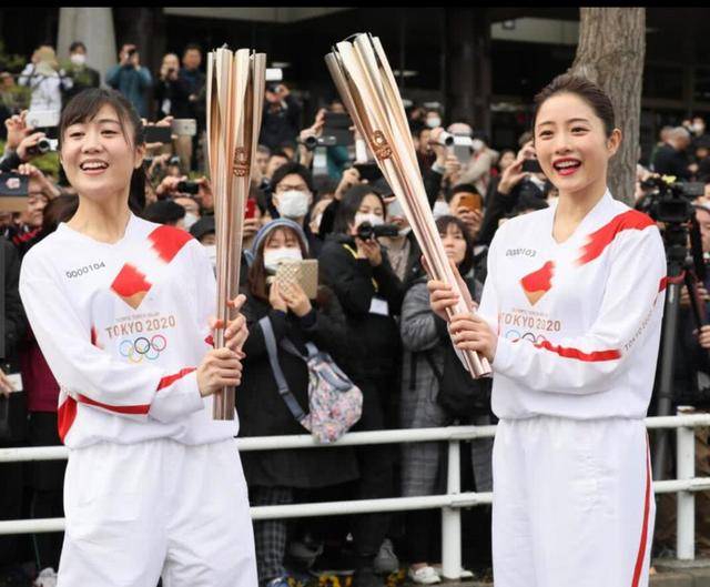 原创石原里美惊喜现身东京奥运会火炬传递彩排,元气满满自我感觉不错