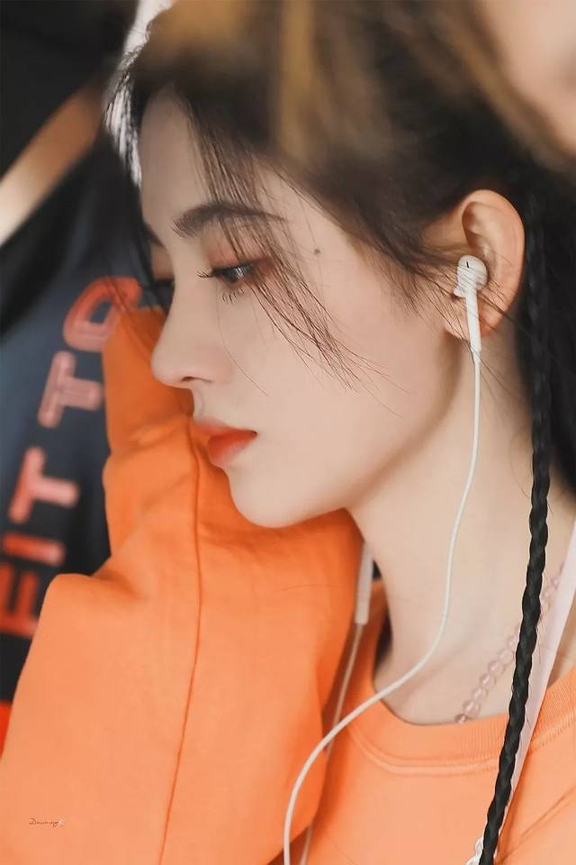 美人计 成为刘欢的我,静静地看鞠婧祎的发型
