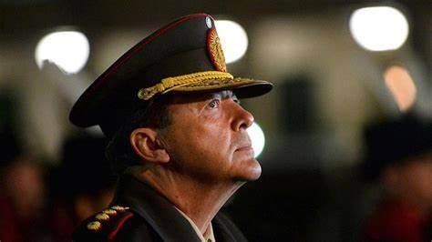 原创阿根廷陆军总司令,拥有13枚勋章,任期内最高军衔从中将变成上将