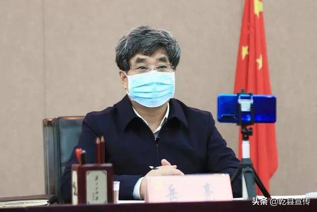 岳亮:关注弱势群体 确保困难群众渡过难关 经济社会平稳发展