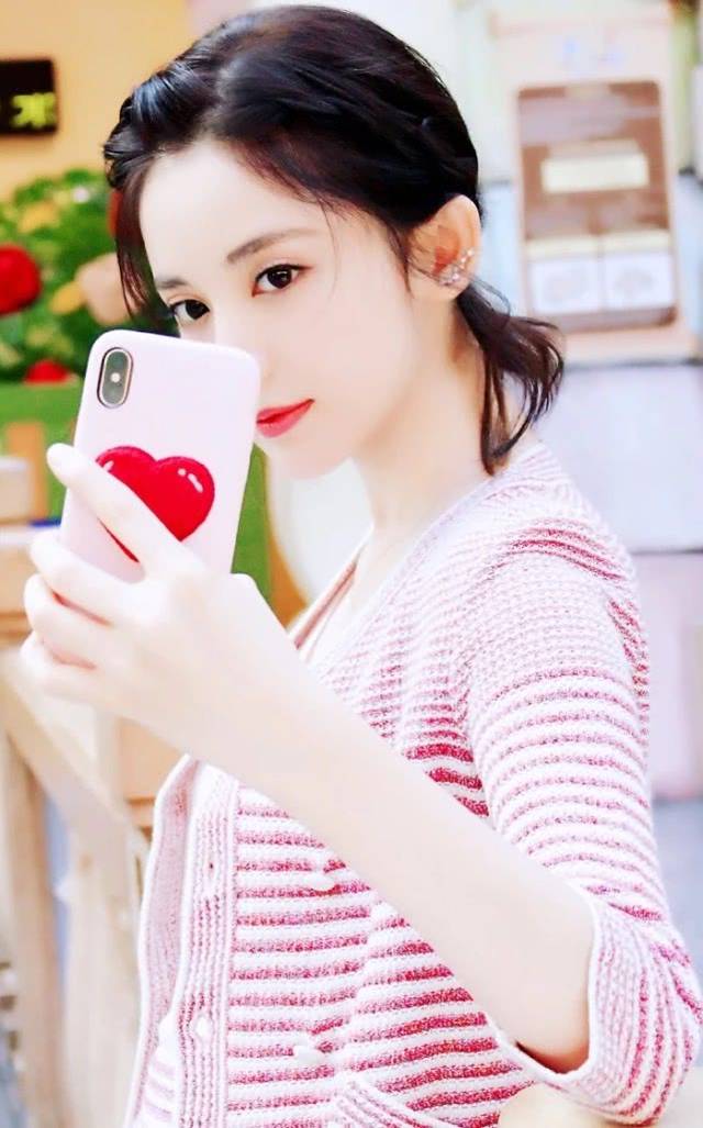 原创娱乐圈之中这几位女星不仅仅颜值高,就连衣品也是特别好