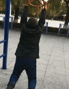 爆笑gif:走开走开,我嫌弃你了 _手机搜狐网