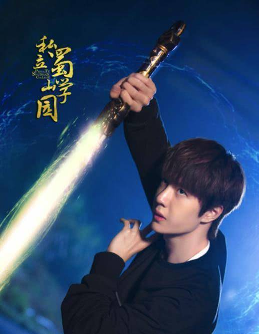 王一博最新电视剧《有翡》即将播出,这个造型帅过蓝忘机