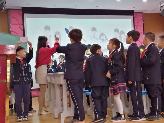 在战"疫"中成长 ——记生本名校华阳小学太阳娃"宅学"