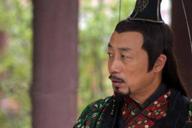 说武帝的病情是由于有人在行巫蛊之术,刘彻听信了谗言,下令太监苏文