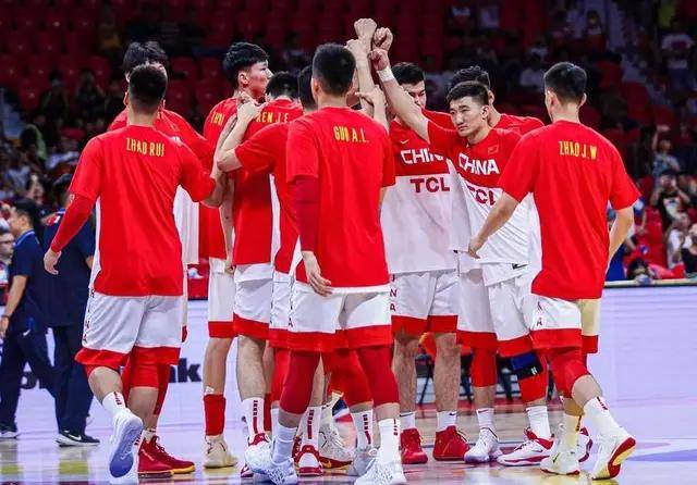 奥运会落选赛时间已定,中国男篮15人悬而未决,球迷:有