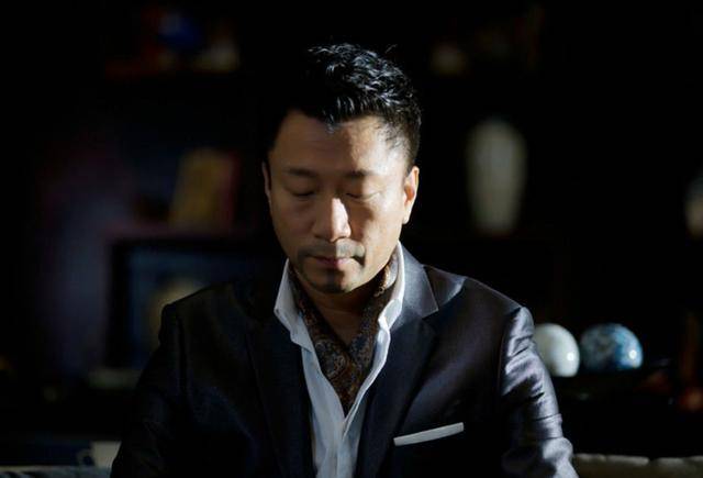 孙红雷老婆太厉害!在《新世界》惊艳众人,不仅是音乐家还是博士