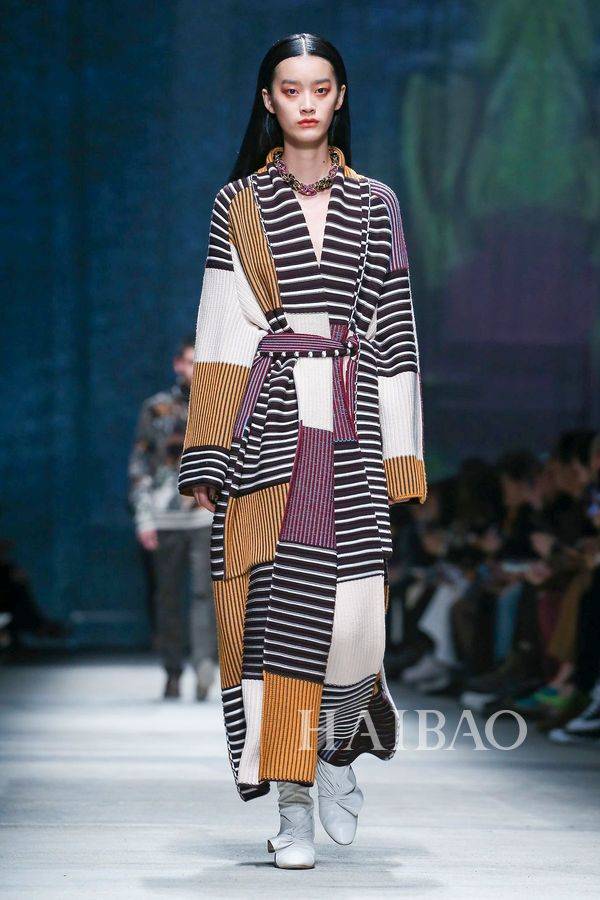 米索尼 (missoni)20201秋冬米兰时装周:意大利"针织女王"的回归.