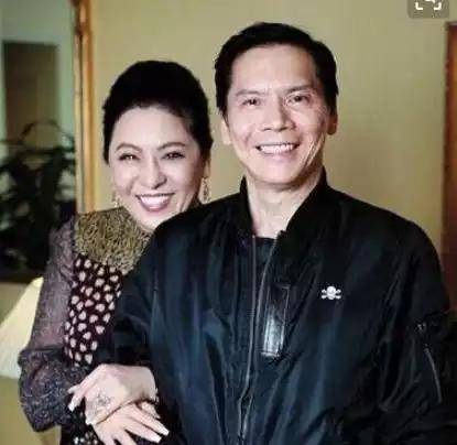 原创向华强养了前妻40年, 向太却从不干涉, 丁佩到底何德何能?