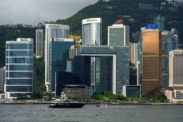 香港维多利亚湾旁的添马舰香港政府总部   图片来源:ic photo