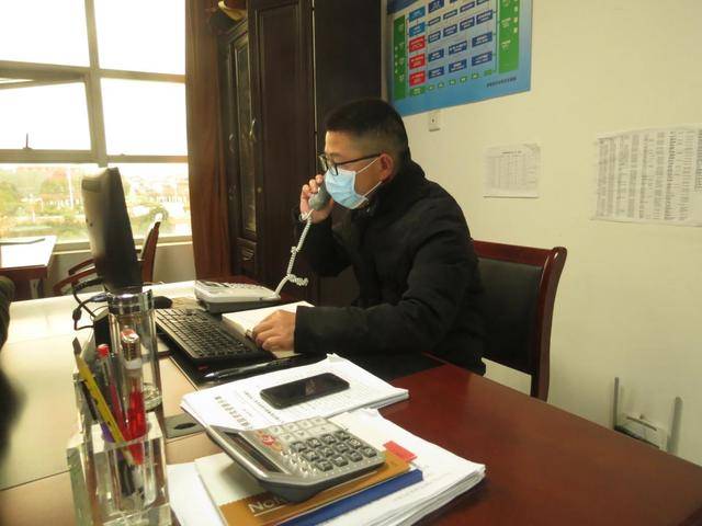 庐江县郭河镇:抗"疫"不忘贫困户