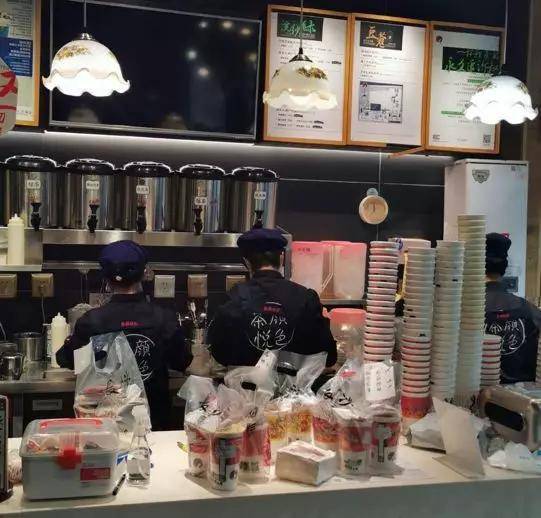 复工10分钟就爆单,"网红奶茶"茶颜悦色:武汉等我!