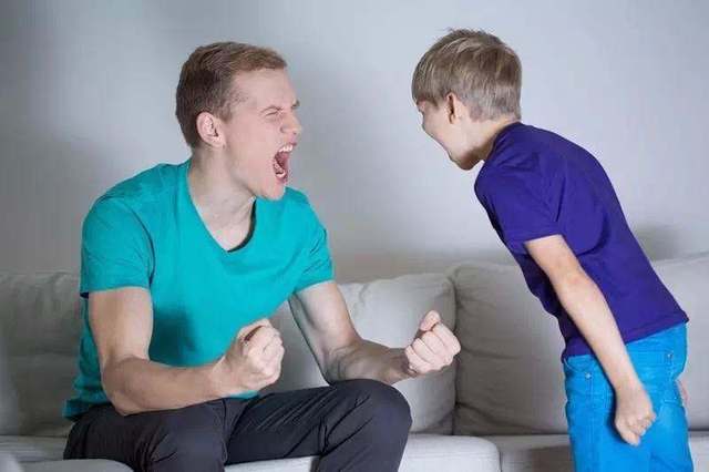 【学爸topdaddy】为什么孩子与父母吵架?如何避免和孩子发生冲突?