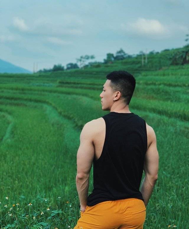 越南头号肌肉网红,身材实力超群