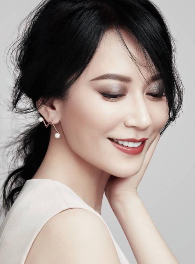 中国最美的十位40岁女星,林志玲第四,第一再不老粉丝就疯了