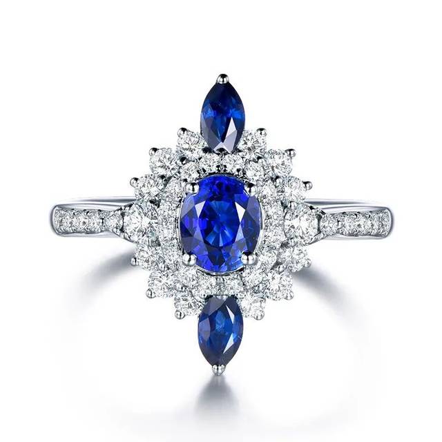 白底图欣赏 珠宝课堂 蓝宝石属高档宝石,是五大宝石之一,蓝宝石是9月