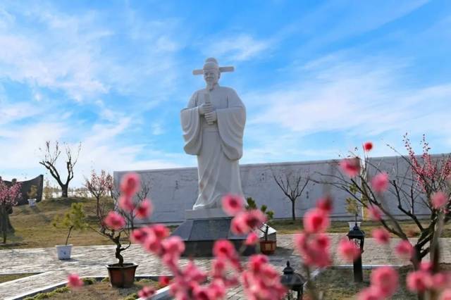 今日惊蛰 线上游灌云伊芦山梅园