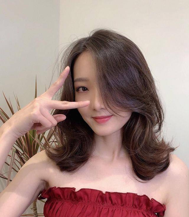 2020年最流行发型女,女中学生短发发型图片 "初恋发"已失宠了,2020年正流行这几种发型,适合所有女生剪!