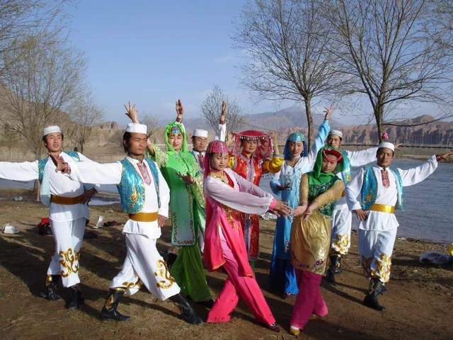 撒拉村撒拉族撒拉尔新疆萨木 平台声