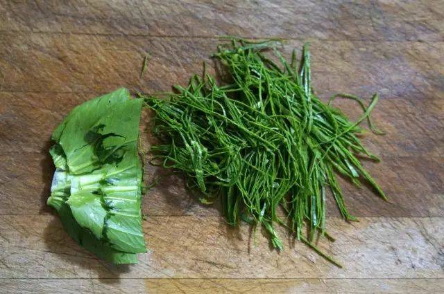 青菜叶切丝