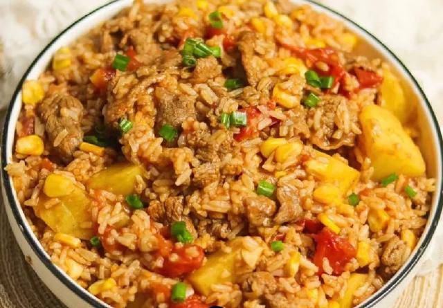 这个神仙番茄牛肉烫饭太好吃了真是完美