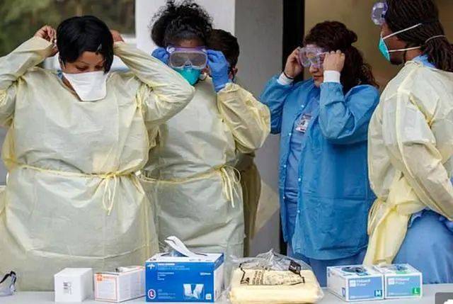 难以想象,这就是实力最强大的美国,总统亲口说要死人20万