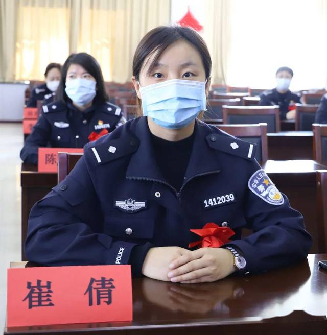 山西监狱援鄂女警工作队火线发展党员