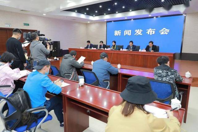 发布人:省住房城乡建设厅党组成员,总工程师 方廷勇(许梦宇 摄)