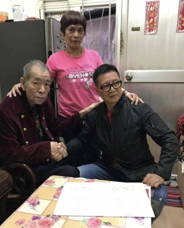 李兆基71岁挚友陈慎芝现身江湖大佬葬礼致意,从良多年未忘兄弟情