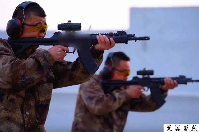 中国新型自动步枪,先后试制样枪300余支,消耗弹药200余万发