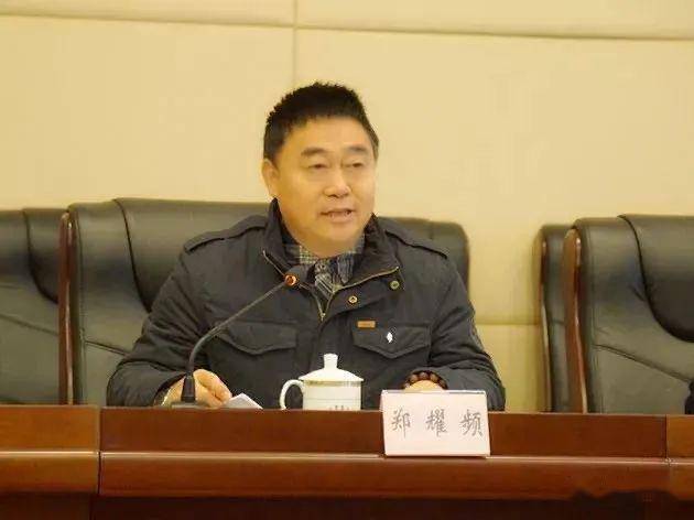 散文重上杜鹃山作者郑耀频朗诵曾致