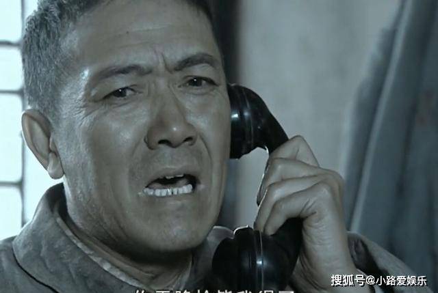 00年出演《横空出世》获最佳男主,其时李幼斌42岁